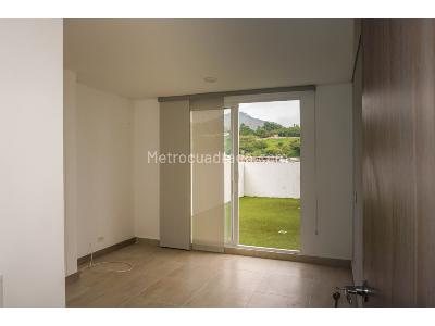 Apartamento de 2 alcobas en venta en Miraflores, Cali, 100 m² · foto 4 de 19
