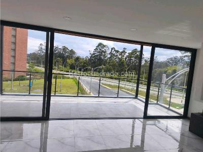 Casa de 4 alcobas en venta en Barro Blanco, Rionegro, 240 m² · foto 5 de 18