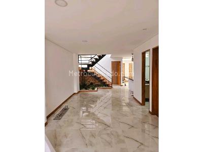 Casa de 4 alcobas en venta en Barro Blanco, Rionegro, 240 m² · foto 7 de 18