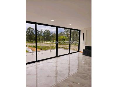 Casa de 4 alcobas en venta en Barro Blanco, Rionegro, 240 m² · foto 17 de 18