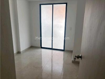 Apartamento de 3 alcobas en venta en La Castellana, Medellín, 134 m² · foto 12 de 14
