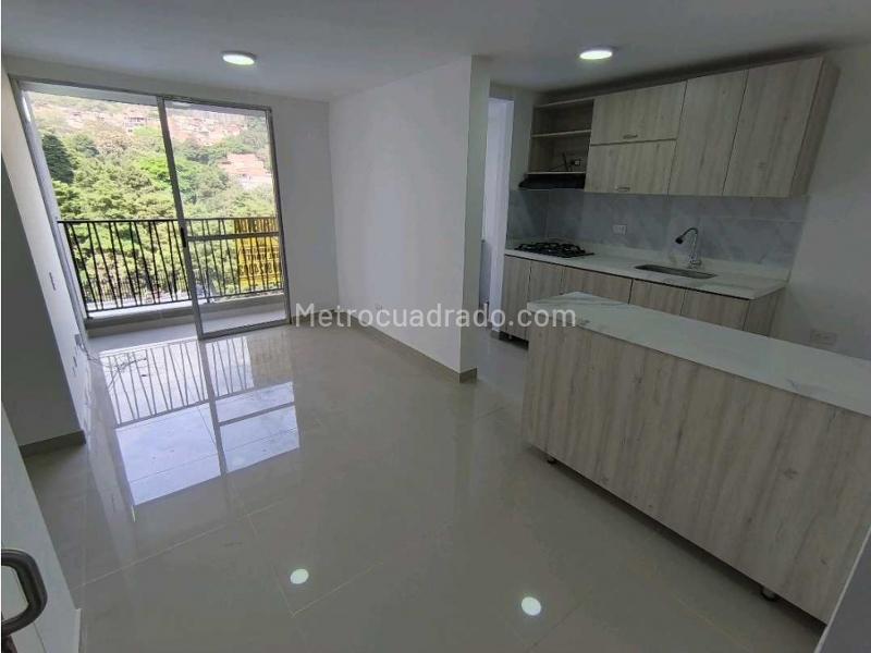 Piso – Bello - Vista 3