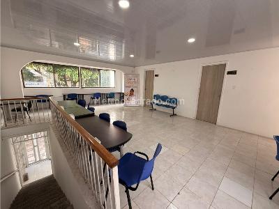 Casa de 5 alcobas en venta en San Vicente, Cali, 260 m² · foto 10 de 16
