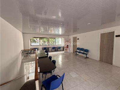 Casa de 5 alcobas en venta en San Vicente, Cali, 260 m² · foto 12 de 16