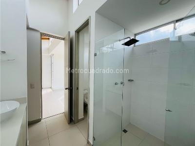 Casa de 3 alcobas en venta en Gualanday, Rionegro, 168 m² · foto 5 de 11