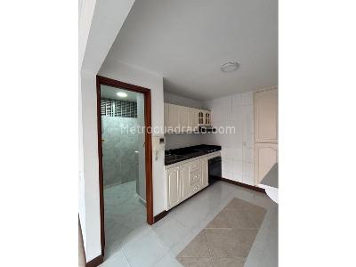 Apartamento en venta en Laureles, Medellín · foto 2 de 11