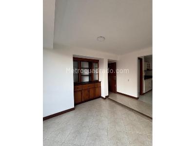 Apartamento en venta en Laureles, Medellín · foto 3 de 11