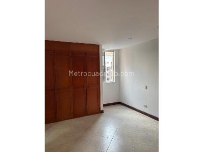 Apartamento en venta en Laureles, Medellín · foto 8 de 11