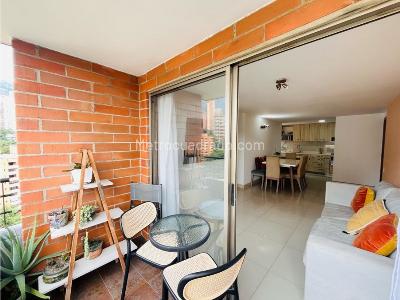 Apartamento de 3 alcobas en venta en El Poblado, Medellín, 89 m² · foto 2 de 20