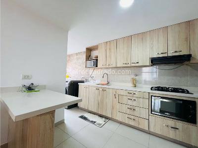 Apartamento de 3 alcobas en venta en El Poblado, Medellín, 89 m² · foto 6 de 20