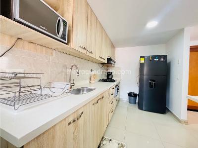 Apartamento de 3 alcobas en venta en El Poblado, Medellín, 89 m² · foto 7 de 20