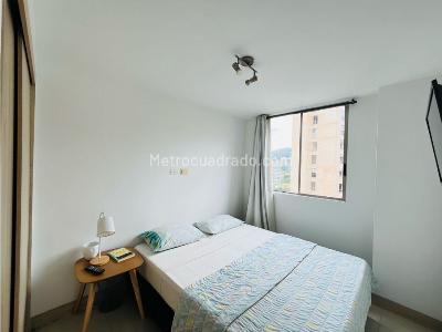 Apartamento de 3 alcobas en venta en El Poblado, Medellín, 89 m² · foto 13 de 20