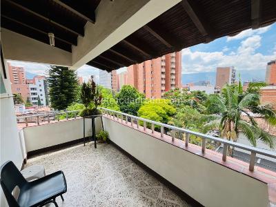 Apartamento en venta en Laureles, Medellín · foto 5 de 14
