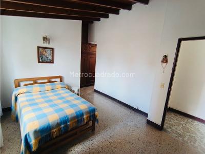 Apartamento en venta en Laureles, Medellín · foto 8 de 14