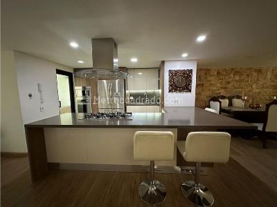 Apartamento en venta en Laureles, Medellín · foto 3 de 20
