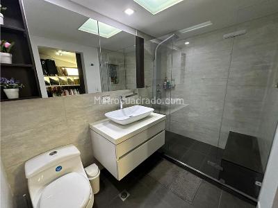 Apartamento en venta en Laureles, Medellín · foto 9 de 20