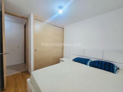 Apartamento de 3 alcobas en venta en Loma De Los Bernal, Medellín, 96 m² · foto 10 de 17