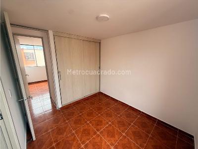 Apartamento de 3 alcobas en venta en Primero De Mayo, Cali, 55 m² · foto 13 de 19