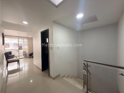 Casa de 4 alcobas en venta en Camino Real, Cali, 228 m² · foto 9 de 19