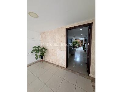 Casa de 4 alcobas en venta en Camino Real, Cali, 228 m² · foto 18 de 19