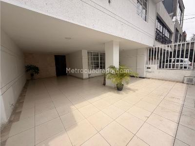 Casa de 4 alcobas en venta en Camino Real, Cali, 228 m² · foto 19 de 19