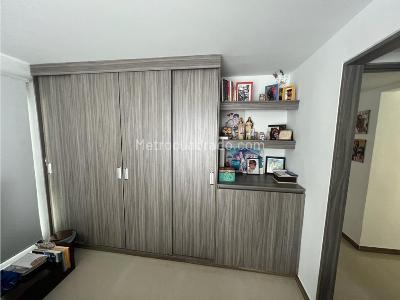 Apartamento de 3 alcobas en venta en Capri, Cali, 94 m² · foto 4 de 7