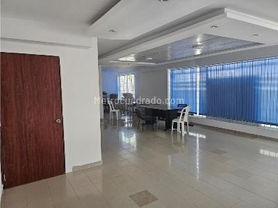Casa de 5 alcobas en venta en San Vicente, Cali, 500 m² · foto 5 de 10