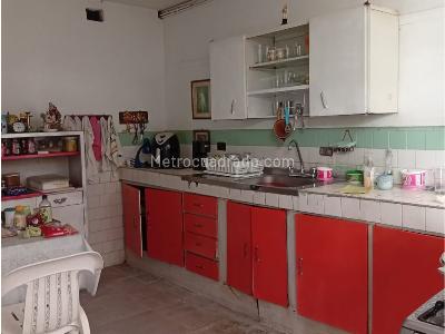 Casa de 5 alcobas en venta en Tequendama, Cali, 428 m² · foto 2 de 8
