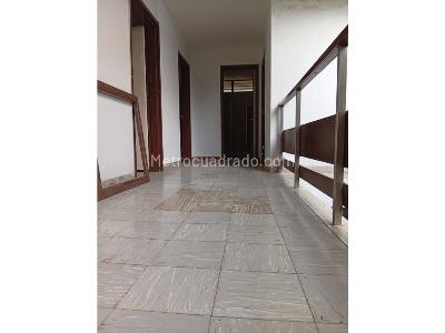 Casa de 5 alcobas en venta en Tequendama, Cali, 428 m² · foto 6 de 8