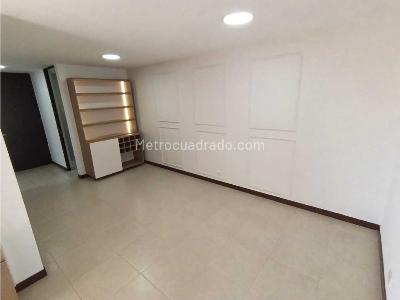 Apartamento de 3 alcobas en arriendo en Loma Del Indio, Medellín, 90 m² · foto 3 de 16
