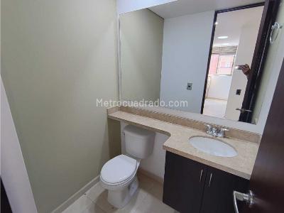 Apartamento de 3 alcobas en arriendo en Loma Del Indio, Medellín, 90 m² · foto 6 de 16