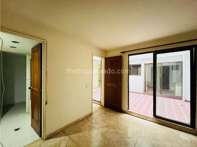 Apartamento de 4 alcobas en venta en Laureles, Medellín, 142 m² · foto 6 de 20