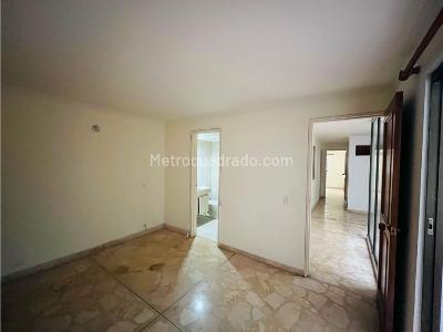 Apartamento de 4 alcobas en venta en Laureles, Medellín, 142 m² · foto 7 de 20