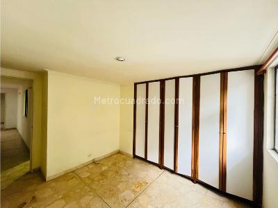 Apartamento de 4 alcobas en venta en Laureles, Medellín, 142 m² · foto 9 de 20