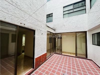 Apartamento de 4 alcobas en venta en Laureles, Medellín, 142 m² · foto 13 de 20
