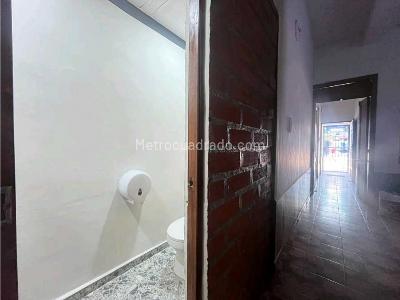 Apartamento en arriendo en Buenos Aires, Medellín · foto 2 de 15