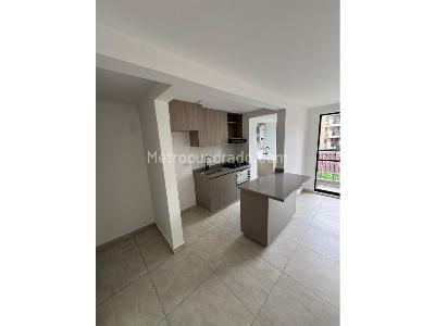 Apartamento de 2 alcobas en venta en Cuatro Esquinas, Rionegro, 50 m² · foto 2 de 11