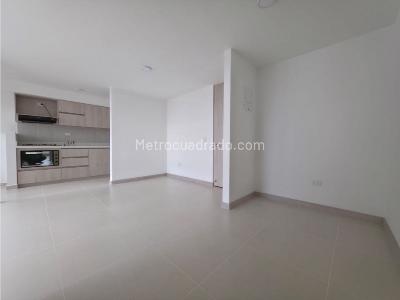 Apartamento de 3 alcobas en venta en Alto Del Medio, Rionegro, 62 m² · foto 2 de 13