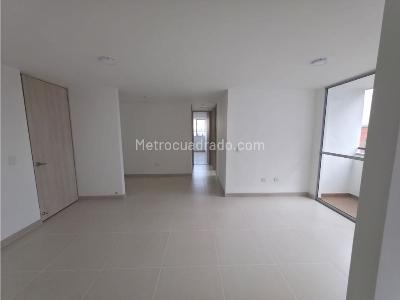 Apartamento de 3 alcobas en venta en Alto Del Medio, Rionegro, 62 m² · foto 4 de 13
