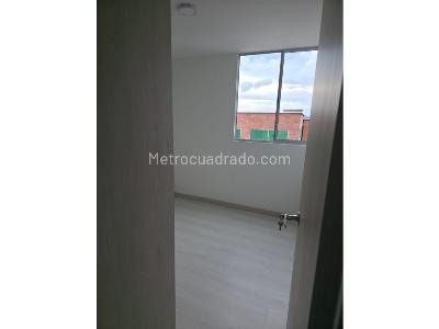 Apartamento de 3 alcobas en venta en Alto Del Medio, Rionegro, 62 m² · foto 5 de 13
