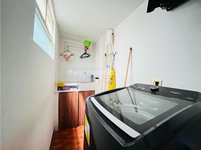 Apartamento de 4 alcobas en venta en Miravalle, Medellín, 130 m² · foto 12 de 14