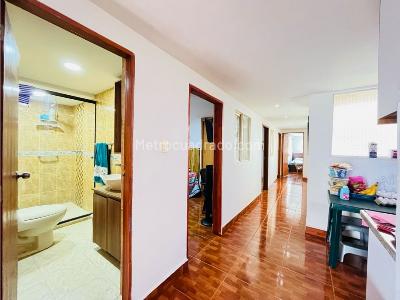 Apartamento de 4 alcobas en venta en Miravalle, Medellín, 130 m² · foto 14 de 14