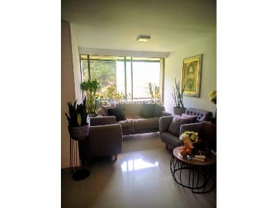 Apartamento en venta en El Poblado, Medellín · foto 3 de 16