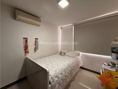 Apartamento de 3 alcobas en venta en Ciudad Jardin, Cali, 105 m² · foto 13 de 15