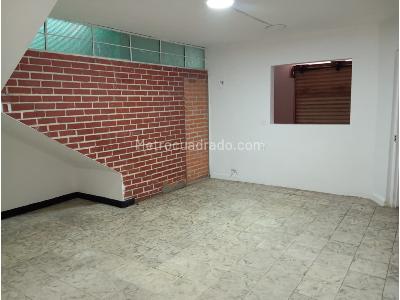 Casa de 5 alcobas en venta en Industrial, Cali, 356 m² · foto 3 de 12