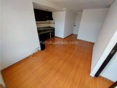 Apartamento de 3 alcobas en venta en Villahermosa, Medellín, 45 m² · foto 4 de 12