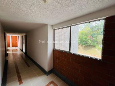 Apartamento de 3 alcobas en venta en Loreto, Medellín, 58 m² · foto 13 de 15