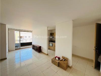 Apartamento de 3 alcobas en venta en Machado, Bello, 80 m² · foto 4 de 16