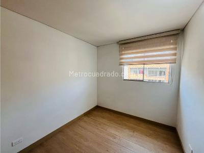 Apartamento de 3 alcobas en venta en Machado, Bello, 80 m² · foto 14 de 16