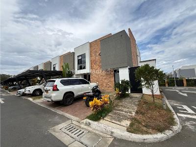 Casa de 3 alcobas en venta en Pance, Cali, 148 m² · foto 2 de 20